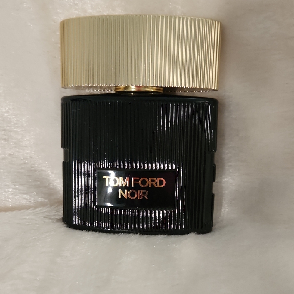 Tom Ford Noir Bottle - Black & Gold Accents